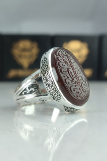 انگشتر نقره مردانه عقیق نیمه دستساز حکاکی و من یتق الله دور آیه آیت الکرسی و چهارده معصوم کد 1027